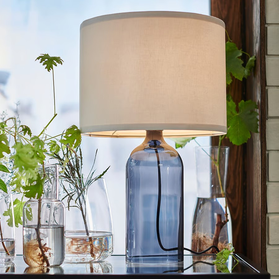 Tonvis table lamp